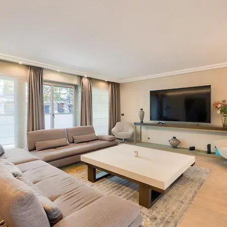 Holiday home Prestigious 5br Avenue Foch - Arc De Triomphe Paris