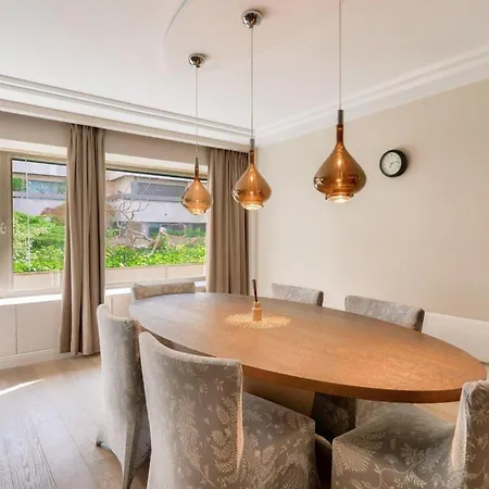 Prestigious 5br Avenue Foch - Arc De Triomphe Casa vacanze
